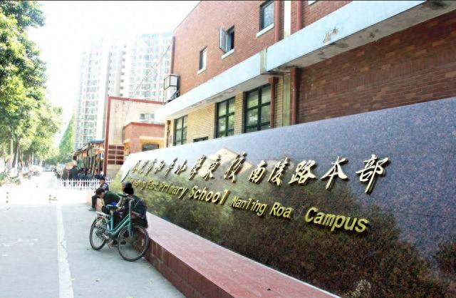 东门长大的侠们,没有人不晓得南陵路