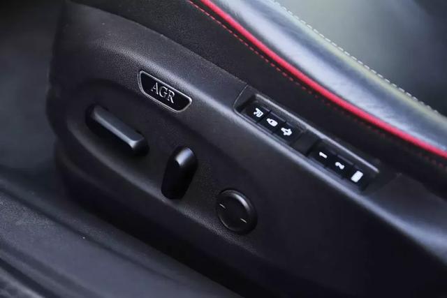 “公平”的较量,一场君威GS和大众CC的“硬仗”即将拉开帷幕