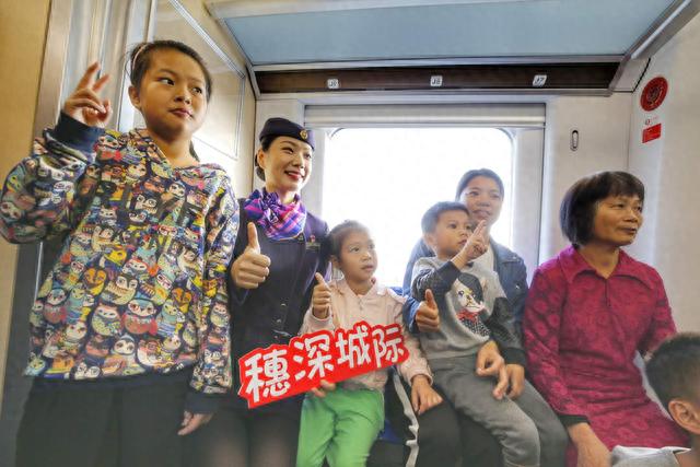 今早穗深城际首发列车开出,你最关心的搭乘攻略在这里,请收好