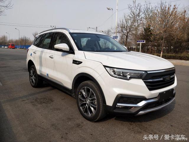 比宝骏530更适合担当时尚座驾,车主谈众泰T500购车感受!