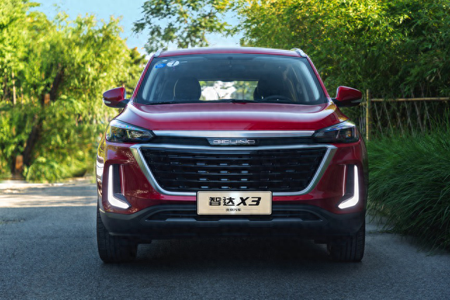 年轻定义时代,BUFF点燃激情,北京汽车智达X3预售价5.99万元-9.99万元