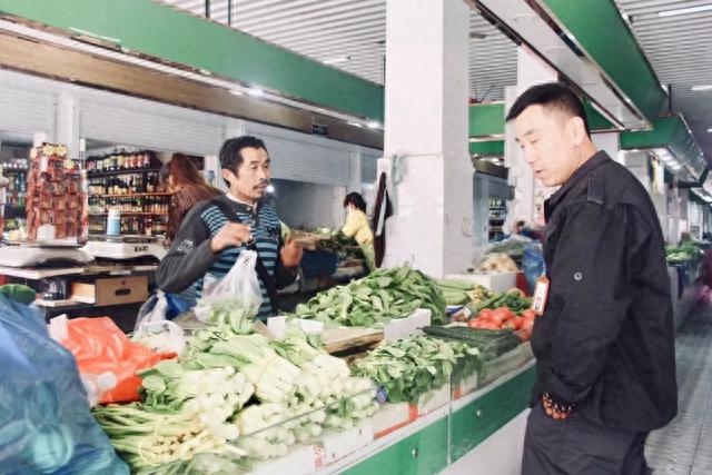 东门长大的侠们,没有人不晓得南陵路