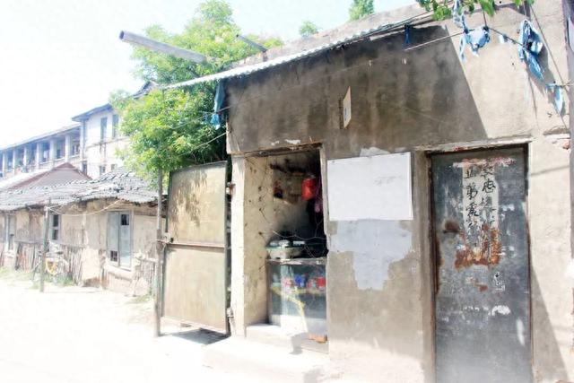 东门长大的侠们,没有人不晓得南陵路