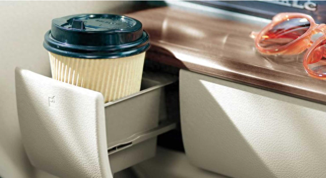 铃木奥拓特别版发布,折合7万元起售,可一对比国产车瞬间不香了?