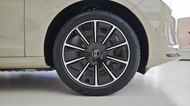 名副其实的“智驾天花板”,探店问界M5智驾版