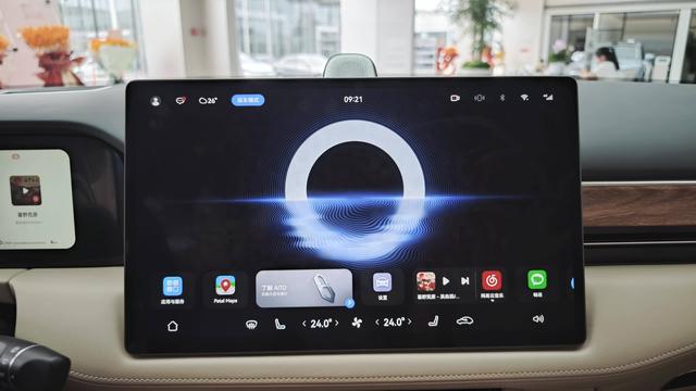 名副其实的“智驾天花板”,探店问界M5智驾版