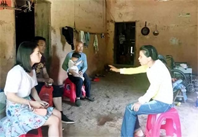 江西才女伍继红:94年考入人大,二婚嫁光棍靠低保度日,为什么?