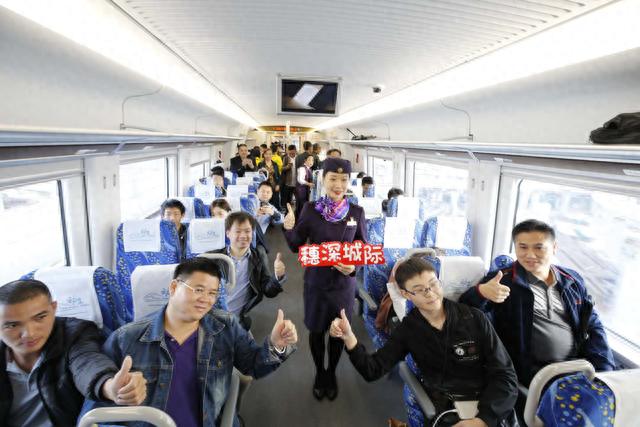 今早穗深城际首发列车开出,你最关心的搭乘攻略在这里,请收好