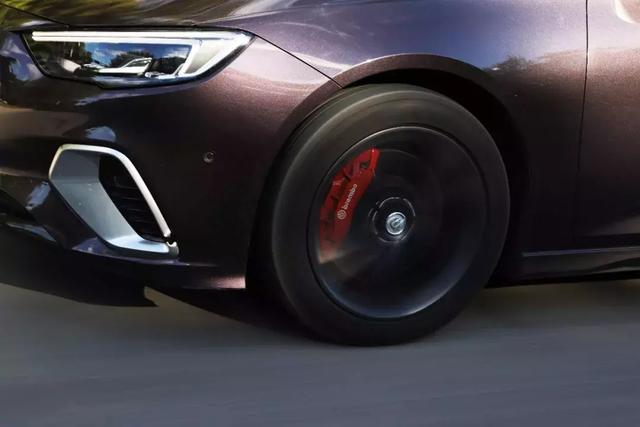 “公平”的较量,一场君威GS和大众CC的“硬仗”即将拉开帷幕