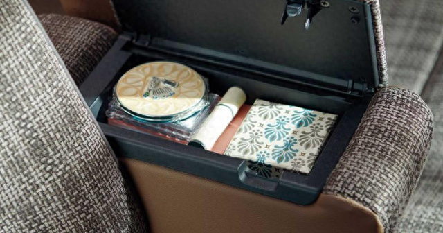 铃木奥拓特别版发布,折合7万元起售,可一对比国产车瞬间不香了?