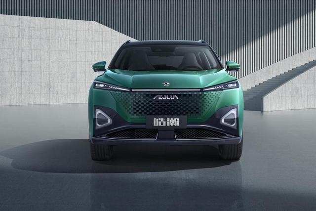 年轻上班族又多一新选择!9万多坐拥4挡电混SUV,皓瀚等你试驾