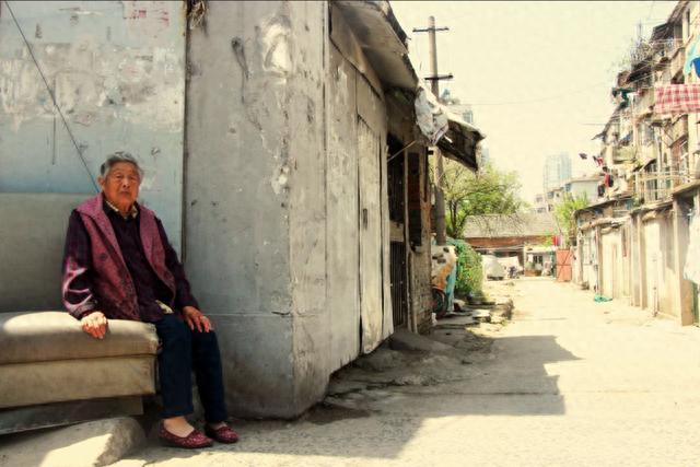 东门长大的侠们,没有人不晓得南陵路