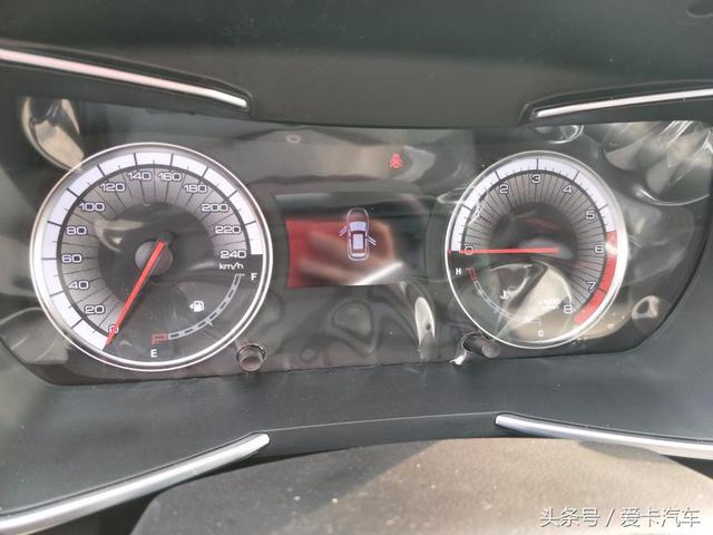 比宝骏530更适合担当时尚座驾,车主谈众泰T500购车感受!