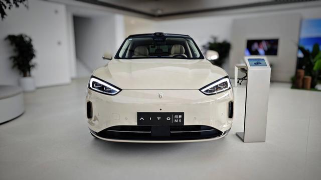 名副其实的“智驾天花板”,探店问界M5智驾版