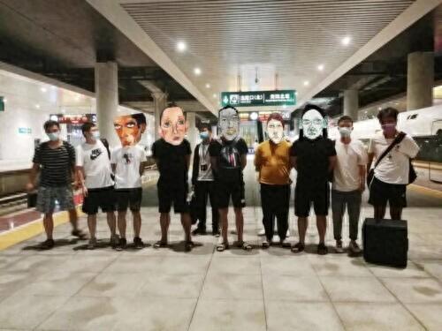 特大“杀猪盘”覆灭!70人被抓涉案2亿,股民血亏