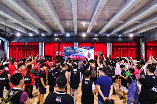 年轻定义时代,BUFF点燃激情,北京汽车智达X3预售价5.99万元-9.99万元