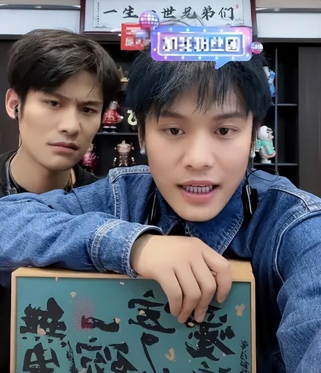 悲痛!32岁网红马亮去世,曝死前戳瞎出轨妻子双眼,割腕自缢身亡