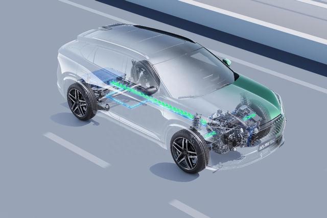 年轻上班族又多一新选择!9万多坐拥4挡电混SUV,皓瀚等你试驾