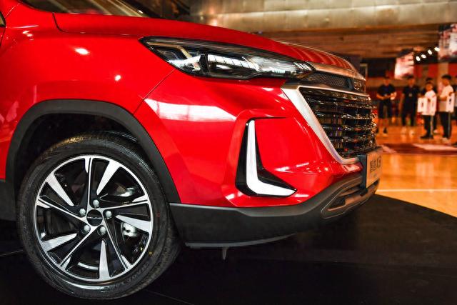 年轻定义时代,BUFF点燃激情,北京汽车智达X3预售价5.99万元-9.99万元