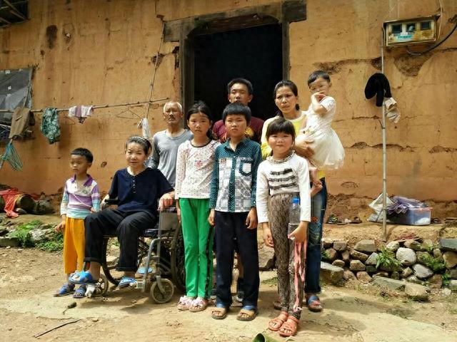 江西才女伍继红:94年考入人大,二婚嫁光棍靠低保度日,为什么?