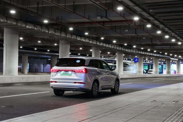 限时抢购价9.98万元;蓝电E5对比CS75 PLUS确实值得买