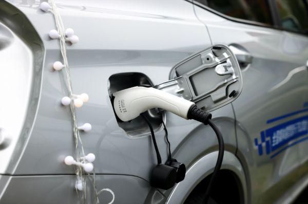 限时抢购价9.98万元;蓝电E5对比CS75 PLUS确实值得买