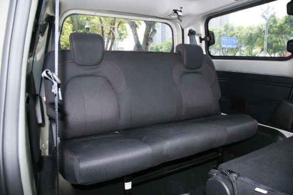 不足5万可买的家商兼用MPV;至多可载8人,解读风光380!