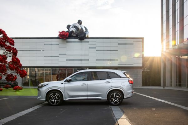 大空间9.98万起的插混SUV蓝电E5,启辰大V DDi,两者谁更实用划算?