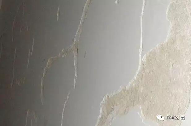 抹灰30年经验:墙面空鼓就这10种原因,好好看自己盖房别被坑!