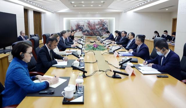 赖清德上任前,美国高官访华施压,碰一鼻子灰无功而返