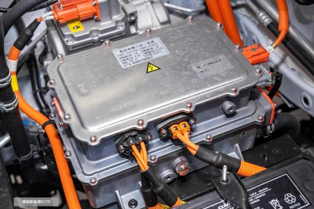 挑新能源物流车该看重什么?比一比瑞驰EC75、星享V6E就有答案