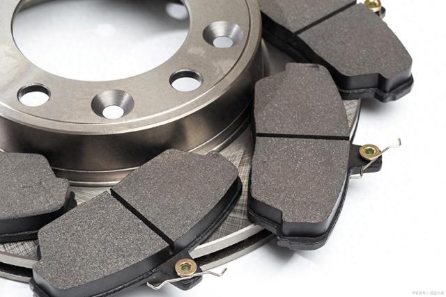 什么是汽车配件呢?