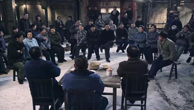 《情满四合院》细思极恐:第一位发现傻柱是宝的竟是聋老太太