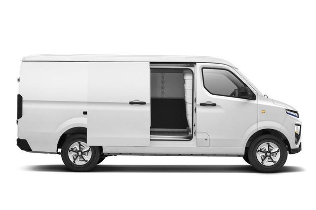 挑新能源物流车该看重什么?比一比瑞驰EC75、星享V6E就有答案