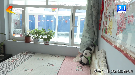 张家口张北:“零碳”新能源民居暖屋更“暖心” 新能源建设 为京雄注入绿色电力