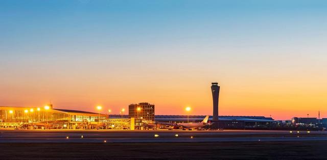 音乐节live现场来了,更有港区首届购房节惊艳亮相,五一假期欢聚郑州园博园