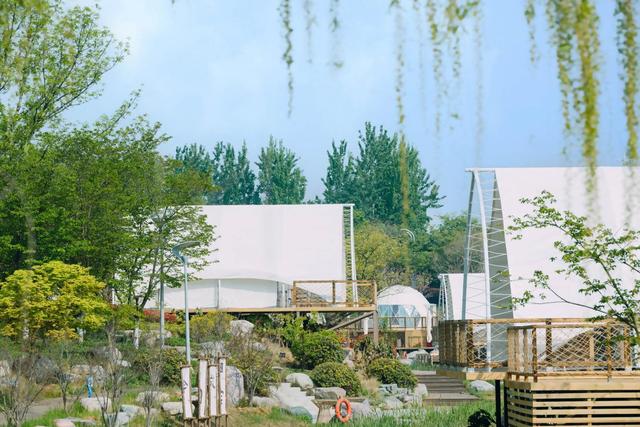 音乐节live现场来了,更有港区首届购房节惊艳亮相,五一假期欢聚郑州园博园