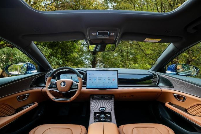 2022最受国人追捧的十大新能源车:特斯拉无缘前三,比亚迪占6席