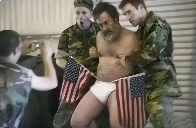 30张罕见的图片:肛门里塞得炸弹,肉欲横流的美军海报