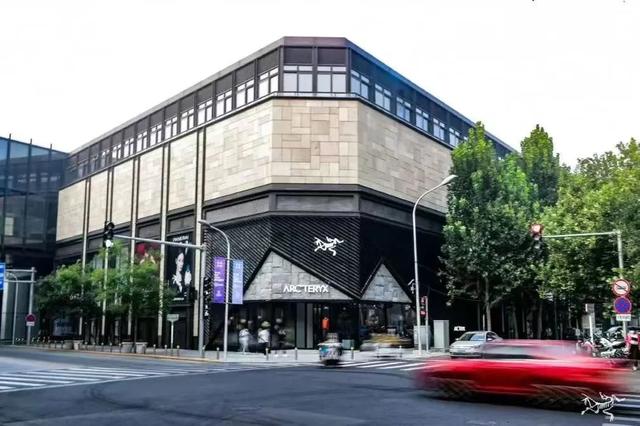 始祖鸟对标爱马仕,欲变“金凤凰”?