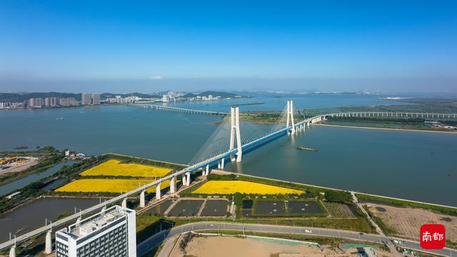 南沙港铁路途经4市直达欧洲,“亚洲第一跨”点亮沿途风景