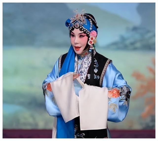 天津青年京剧团几位旦角:人俊,音美,有嗓儿,有扮相