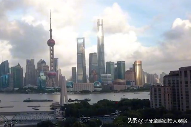 拥有135亿巨额身家,市值千亿房企退市,地产大亨陷债务危机