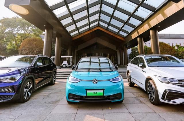 大众新能源卖疯了?试驾上汽大众ID3,难怪会热销