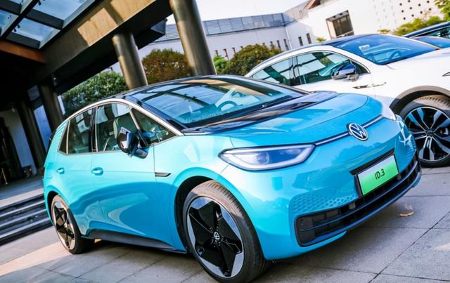 大众新能源卖疯了?试驾上汽大众ID3,难怪会热销