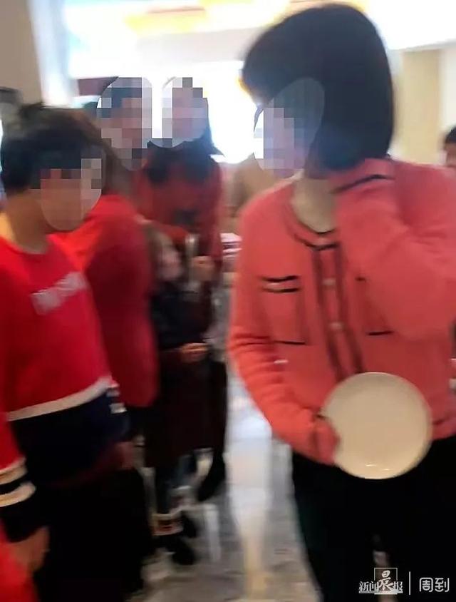 1388元的五星级酒店套餐,吃饭竟要靠“抢”