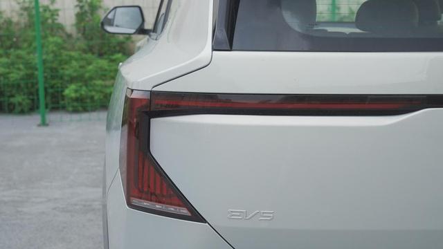 720km长续航的大空间纯电SUV,这台韩系车怎么突围?