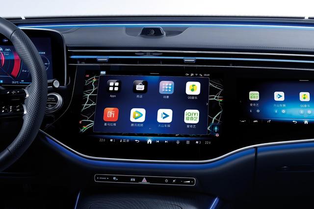 全新梅赛德斯-奔驰长轴距E级车,搭配8295芯片,能否让你买单?