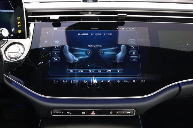 全新梅赛德斯-奔驰长轴距E级车,搭配8295芯片,能否让你买单?