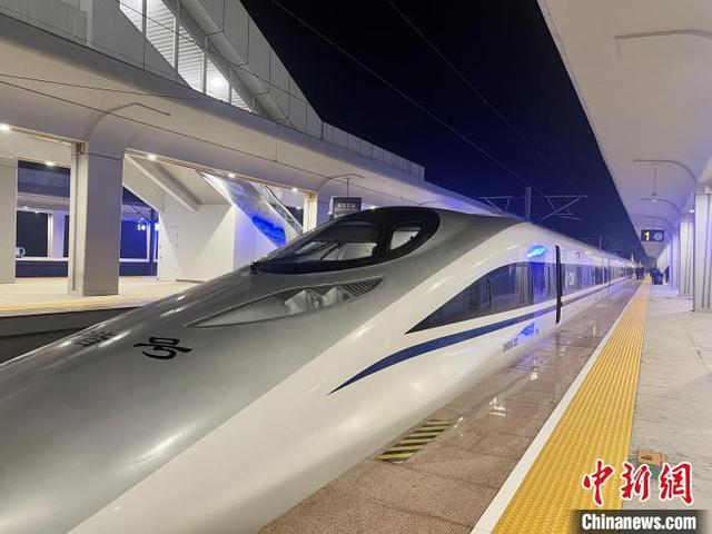 跨越千里 河南濮阳至北京高铁互通